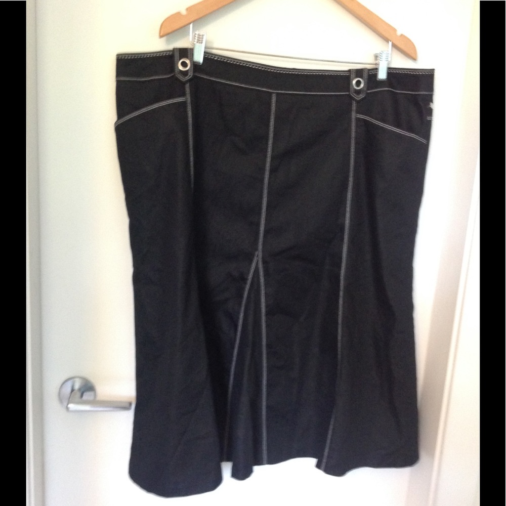 Elegant Black Midi Skirt